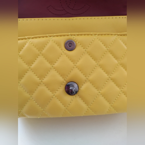 💛 Beautiful Double Flap Bag! - Picture 5 of 8